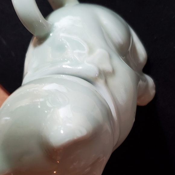 Caledon Green Glazed Cat Teapot - Picture 7 of 10